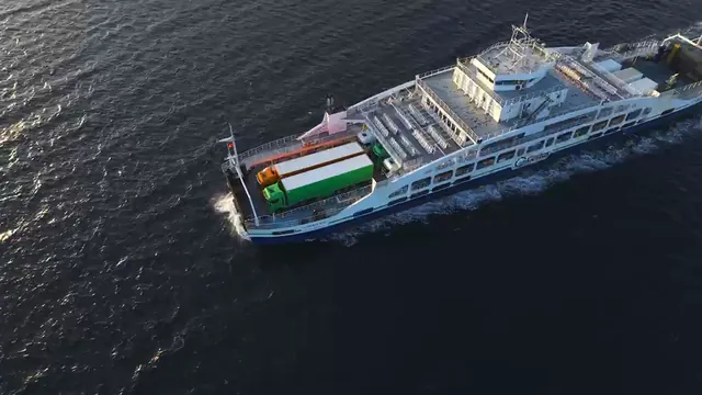 Çanakkale Boğazı'nda feribot geçişi
