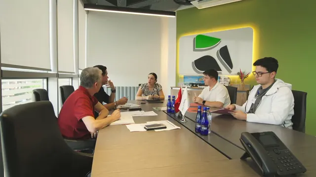 Kartal ofisinde toplantı